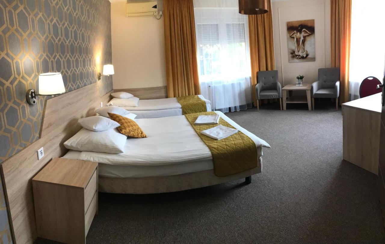Pasja Noclegi B&B Wolow  Buitenkant foto