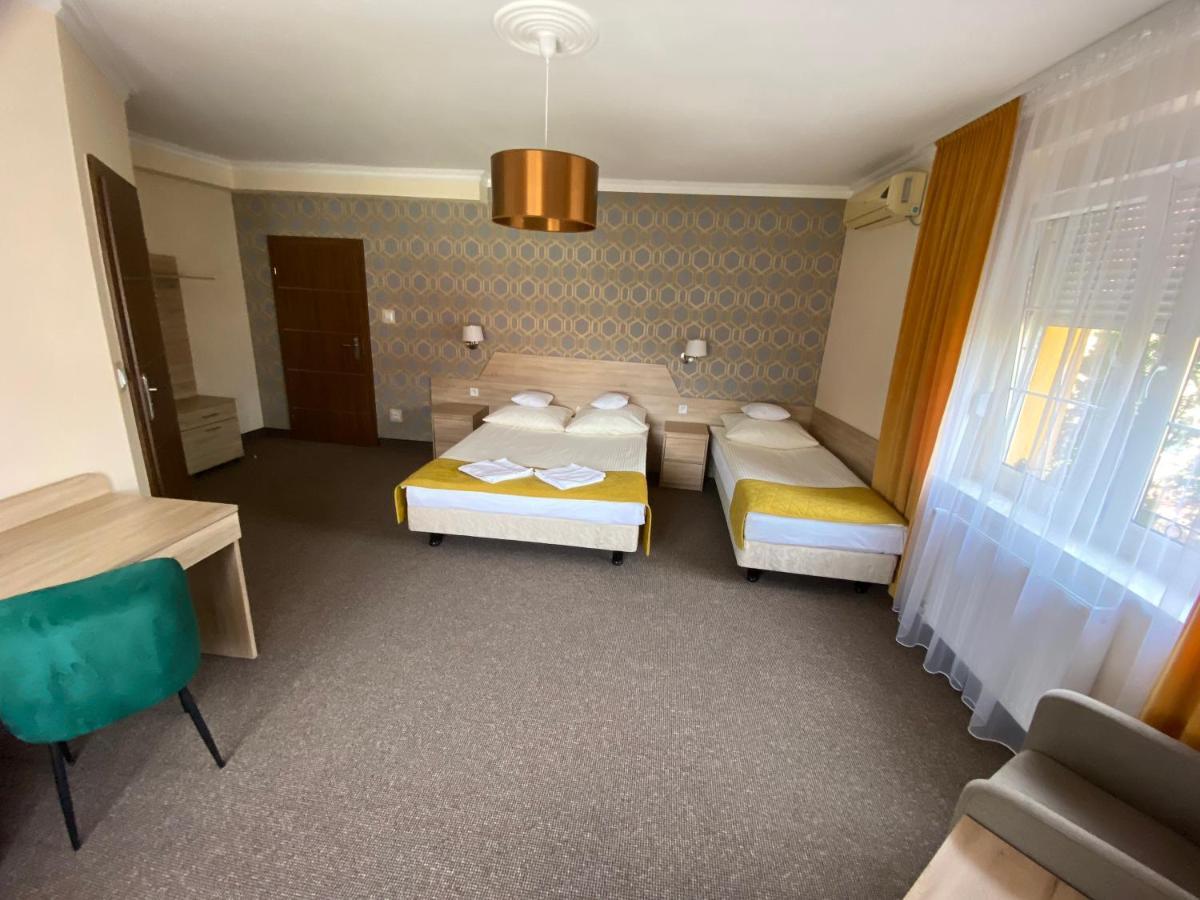 Pasja Noclegi B&B Wolow  Buitenkant foto